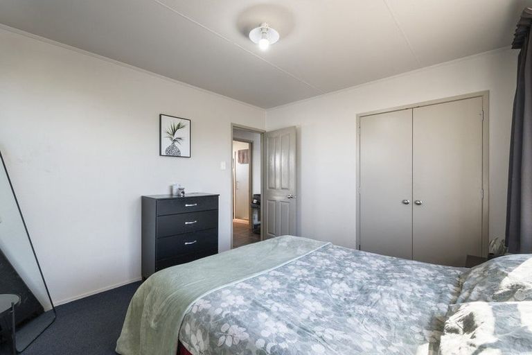 Photo of property in 1 Jupiter Street, Milson, Palmerston North, 4414
