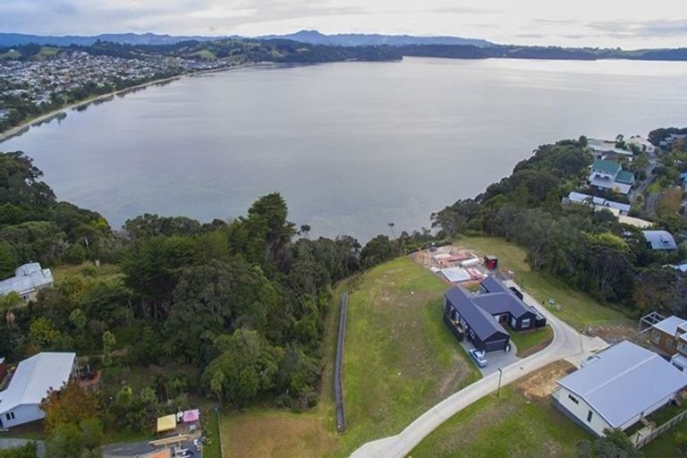 Photo of property in 9 Wendy Hood Way, Snells Beach, 0920