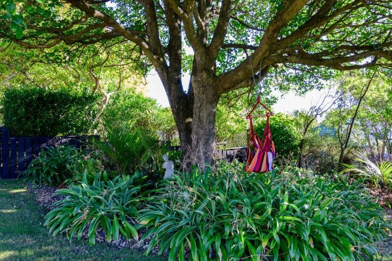 Photo of property in 54 Huia Street, Waikanae, 5036