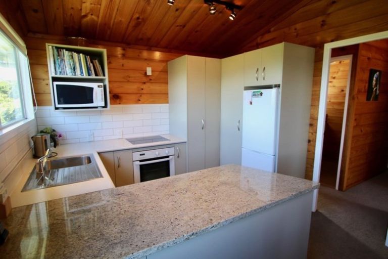 Photo of property in 3 Acacia Avenue, Maungaraki, Lower Hutt, 5010