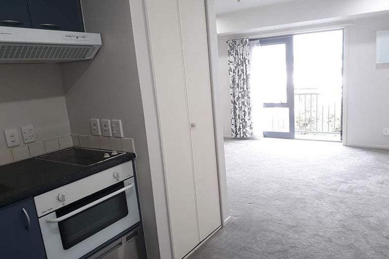 Photo of property in 3j/10 Crown Lynn Place, New Lynn, Auckland, 0600