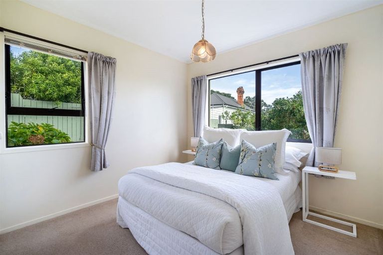 Photo of property in 2a Takarunga Road, Devonport, Auckland, 0624