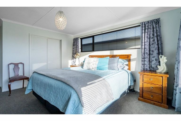 Photo of property in 61 Vogel Street, Waikiwi, Invercargill, 9810