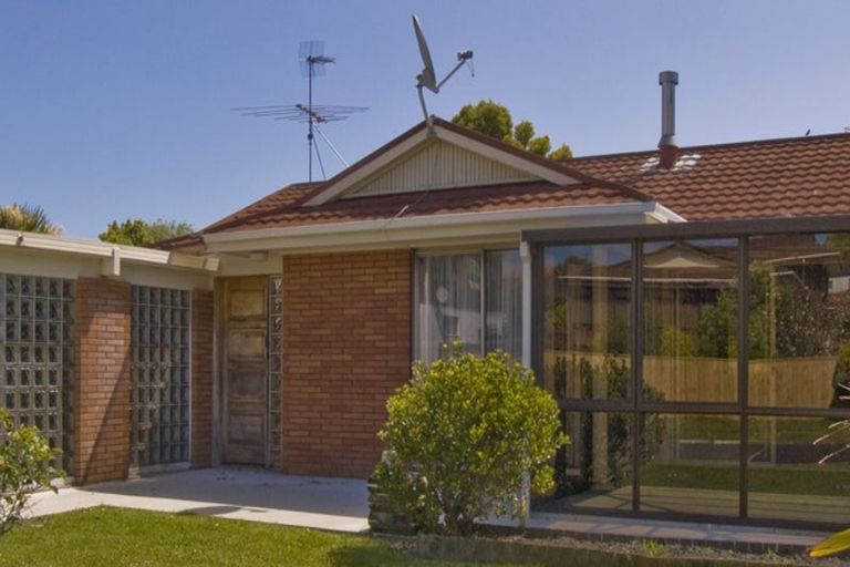 Photo of property in 31 Tiraumea Drive, Pakuranga, Auckland, 2010