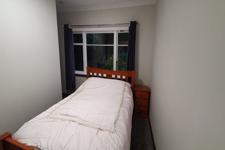 Photo of property in 70 Chamberlain Road, Karori, Wellington, 6012