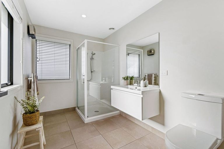 Photo of property in 58 Stratford Drive, Mount Pisa, Cromwell, 9383