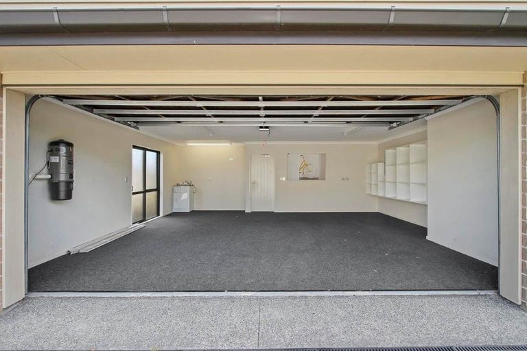 Photo of property in 9 Wye Oak Drive, Schnapper Rock, Auckland, 0632