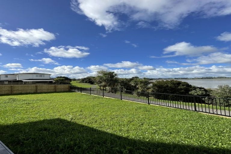 Photo of property in 46 Sunningdale Street, Wattle Downs, Auckland, 2103
