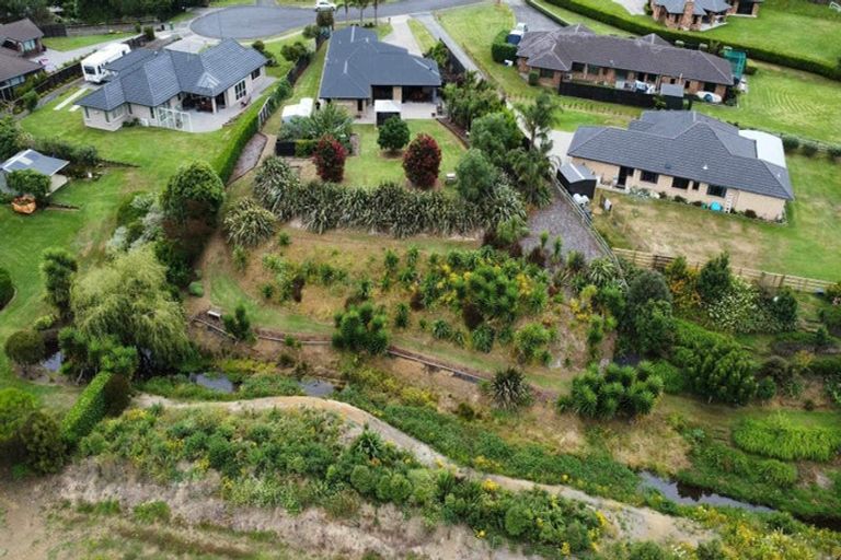 Photo of property in 39 Kendallvale Drive, Waiuku, 2123