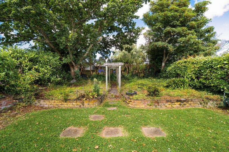 Photo of property in 5 Kinsman Street, Kaikorai, Dunedin, 9010