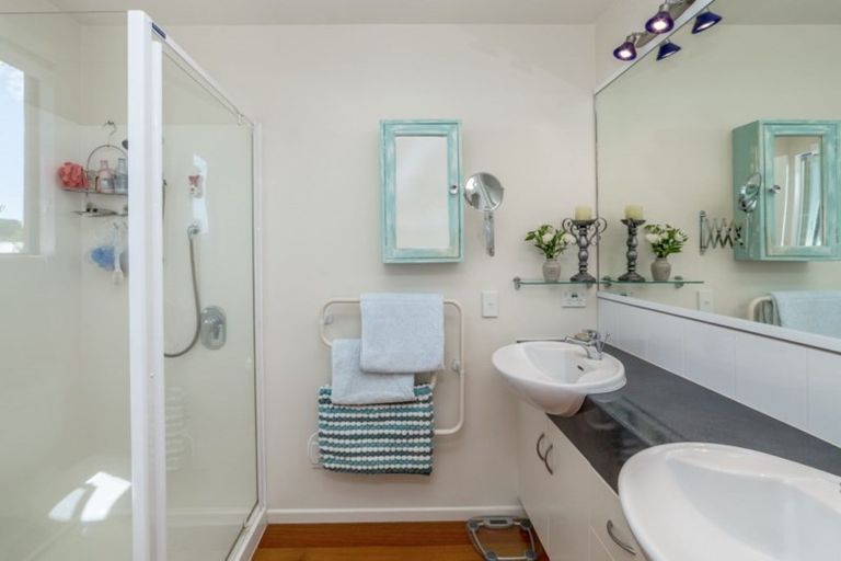 Photo of property in 41 Reading Street, Greytown, 5712