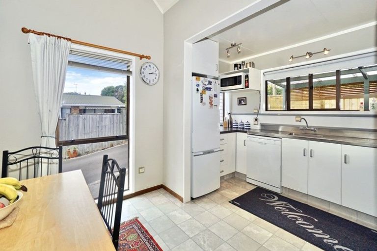 Photo of property in 46 Lee Street, Te Puke, 3119