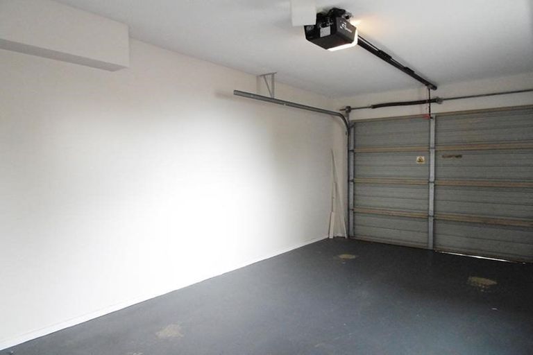 Photo of property in 27/22 Northcross Drive, Oteha, Auckland, 0632