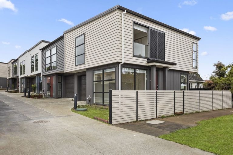 Photo of property in 8/8 Bagnall Avenue, Point England, Auckland, 1072