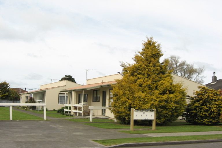 Photo of property in 17 Rimu Street, Inglewood, 4330