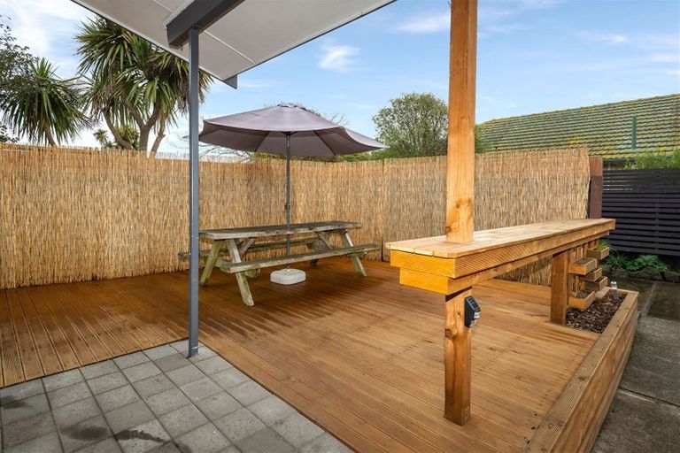 Photo of property in 8 Otaki Place, North New Brighton, Christchurch, 8083