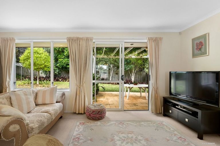 Photo of property in 60 Aberley Road, Schnapper Rock, Auckland, 0632