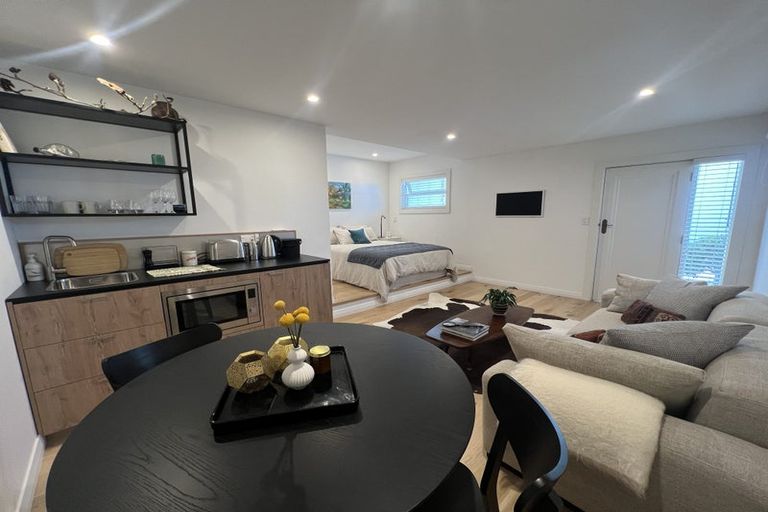 Photo of property in 95 Bassett Road, Remuera, Auckland, 1050