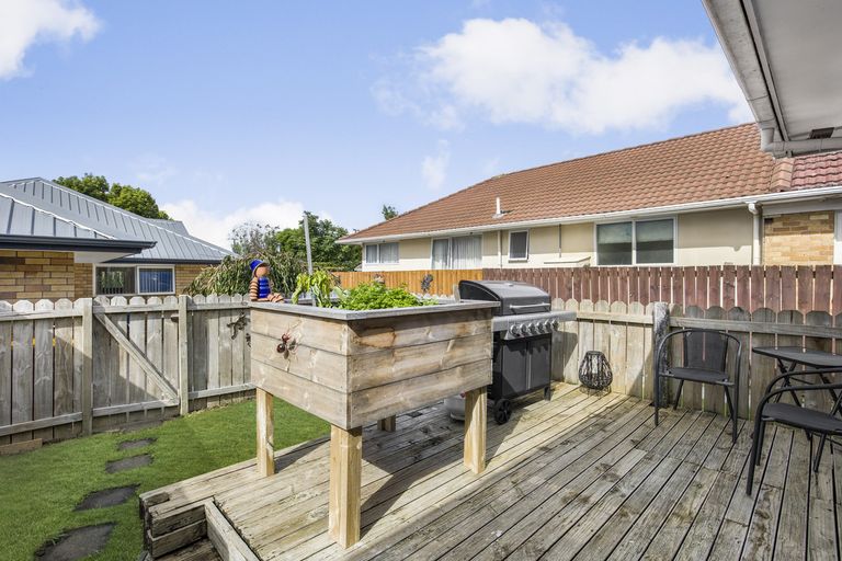 Photo of property in 8 Orakau Road, Mangere East, Auckland, 2024