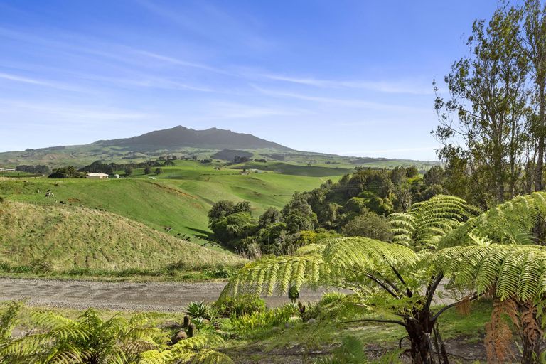 Photo of property in 66 Newton Road, Raglan, Te Mata, 3894