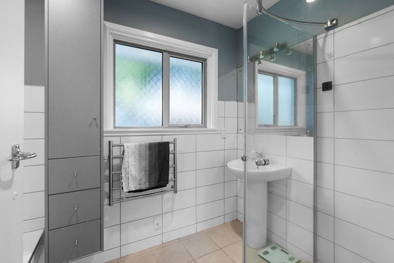 Photo of property in 53 Windermere Road, Papanui, Christchurch, 8053