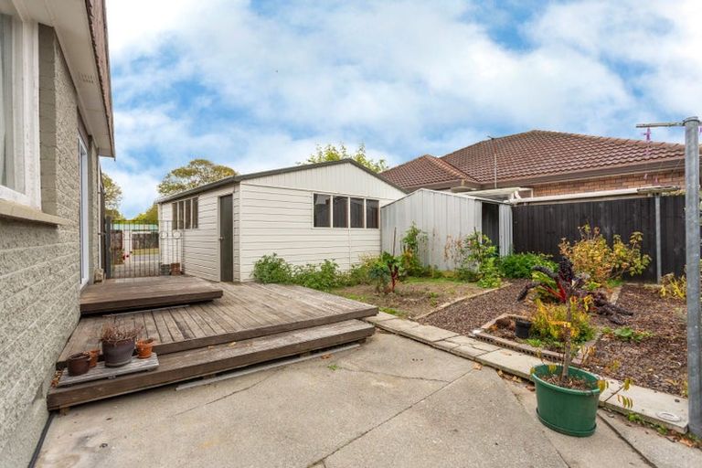 Photo of property in 28 Barnes Road, Redwood, Christchurch, 8051