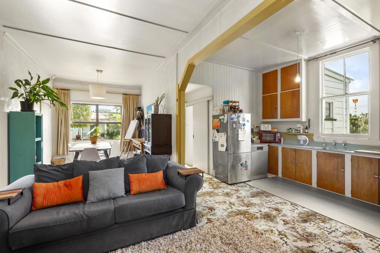 Photo of property in 66 Newton Road, Raglan, Te Mata, 3894