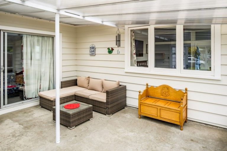 Photo of property in 12 Clematis Grove, Maungaraki, Lower Hutt, 5010