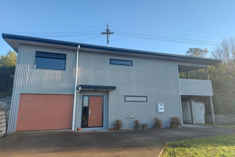 Photo of property in 102 Fourth Avenue, Woodhill, Whangarei, 0110