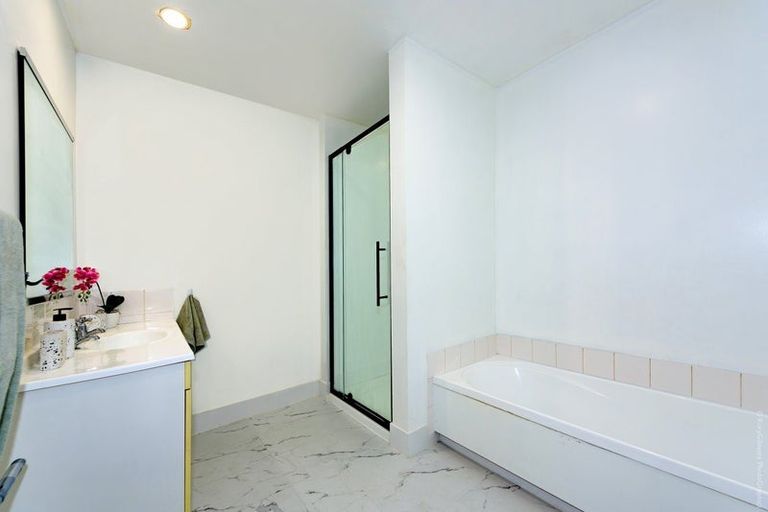 Photo of property in 1/105 Barbour Street, Waltham, Christchurch, 8011