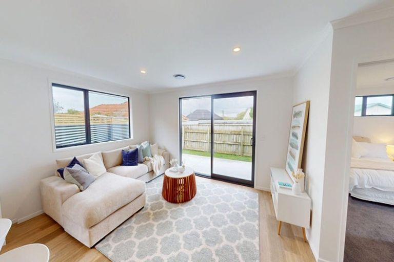 Photo of property in 51a Selwyn Crescent, College Estate, Wanganui, 4500