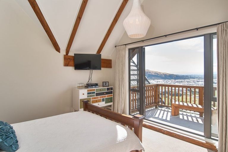 Photo of property in 5 Lapwing Lane, Mount Pleasant, Christchurch, 8081