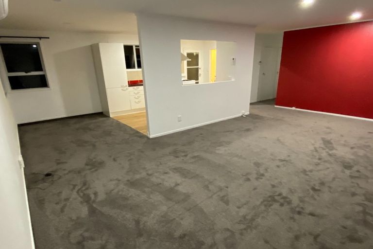 Photo of property in 146 Waimumu Road, Massey, Auckland, 0614