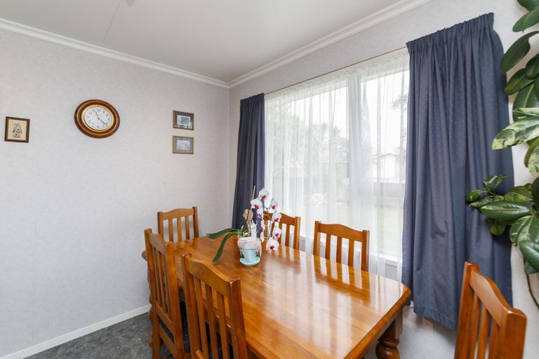 Photo of property in 24 Motuoapa Place, Kelvin Grove, Palmerston North, 4414