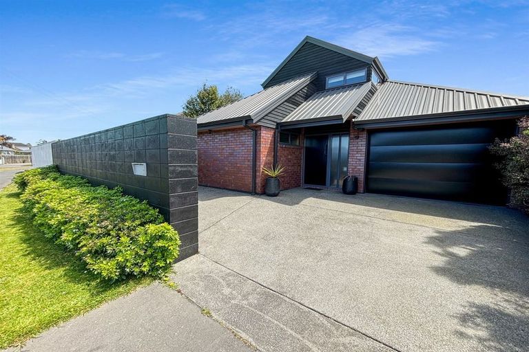 Photo of property in 30 Galway Avenue, Bryndwr, Christchurch, 8052