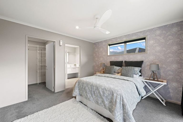 Photo of property in 41 Plescher Crescent, Leamington, Cambridge, 3432