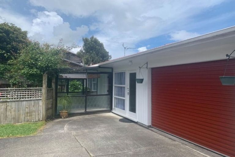 Photo of property in 1/533 Weymouth Road, Weymouth, Auckland, 2103
