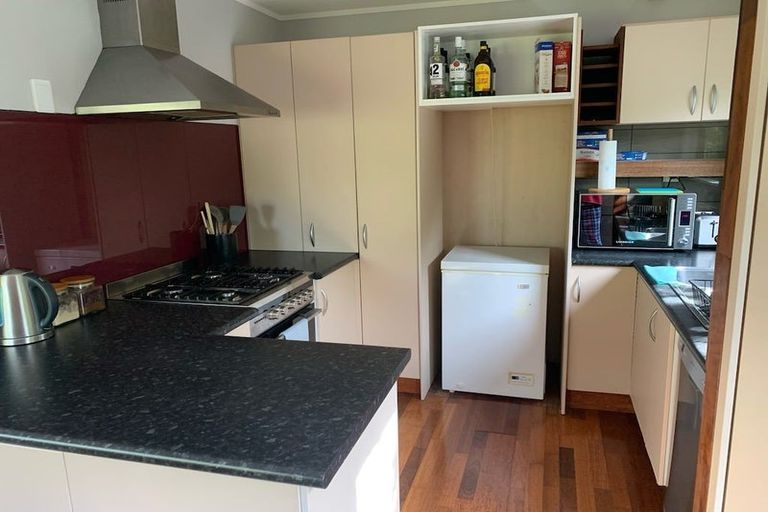 Photo of property in 1/6 Nielsen Place, Massey, Auckland, 0614