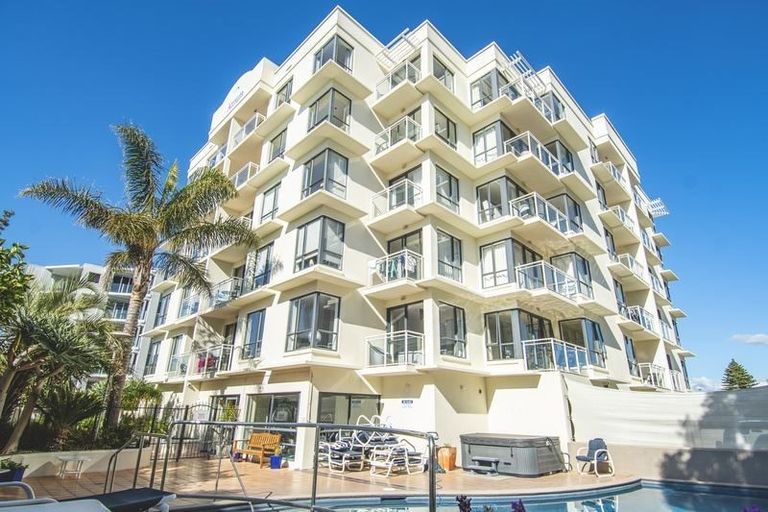 Photo of property in 23 Maunganui Road, Mount Maunganui, 3116