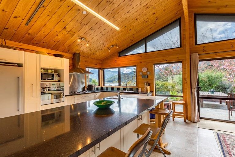 Photo of property in 12 Tai Close, Kaiuma Bay, Havelock, 7178