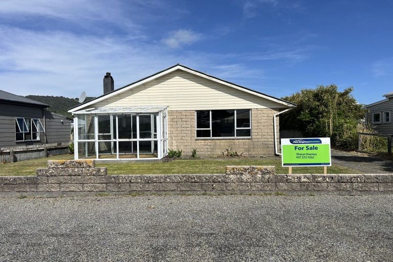 Photo of property in 83 Reid Street, Blaketown, Greymouth, 7805