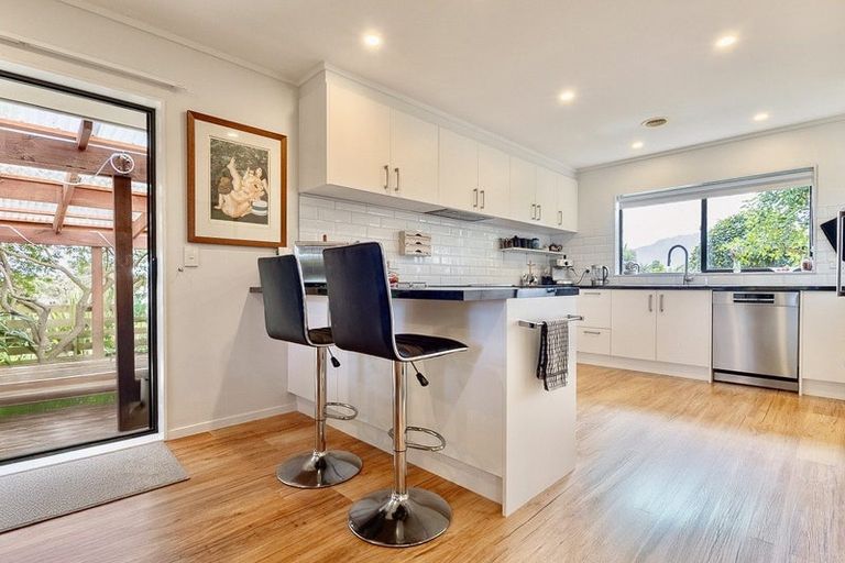 Photo of property in 23 Jacks Bush Road, Waikanae, 5391