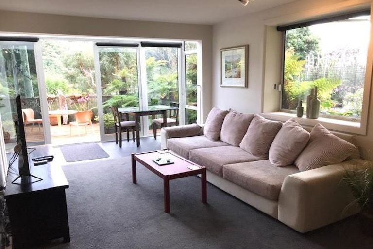 Photo of property in 8 Ocean View Terrace, Sumner, Christchurch, 8081