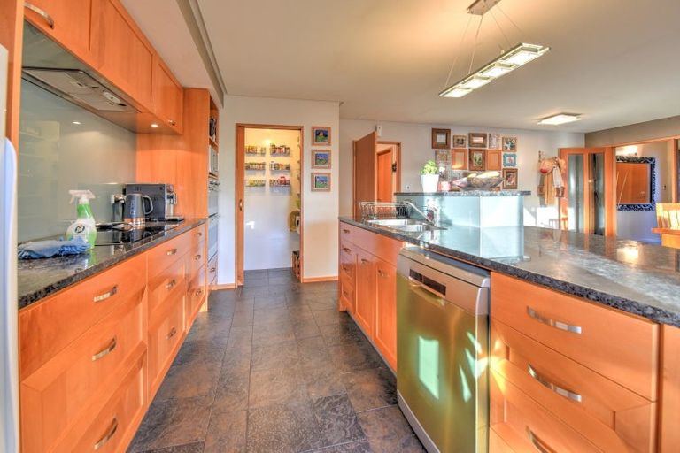 Photo of property in 6 Robina Place, Gore, 9710