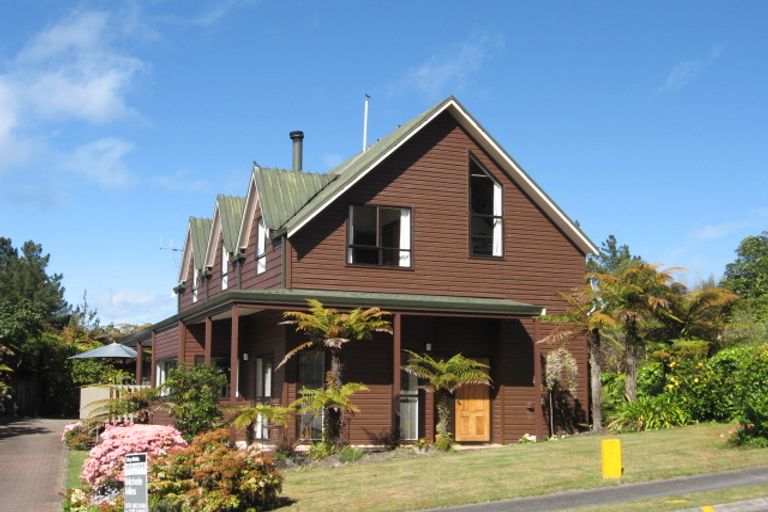 Photo of property in 15 Brunette Drive, Acacia Bay, Taupo, 3330