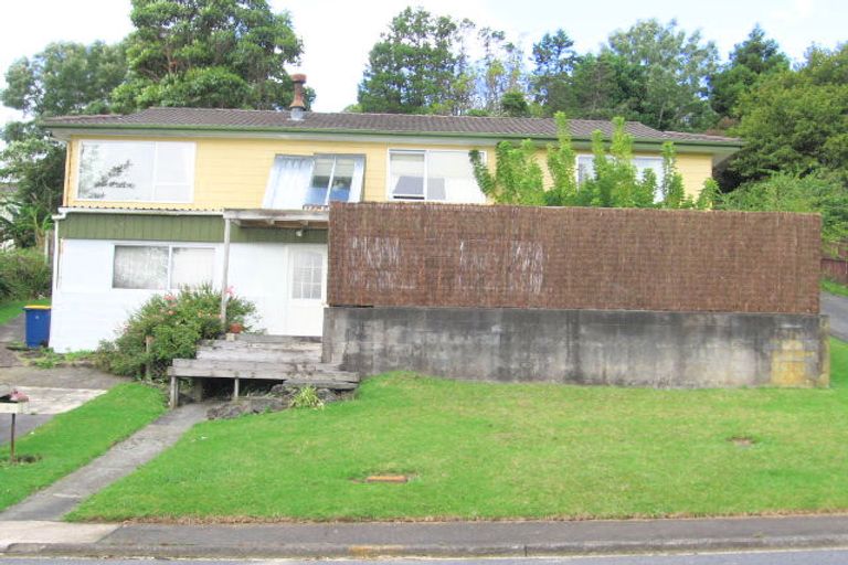 Photo of property in 16 Leo Street, Glen Eden, Auckland, 0602