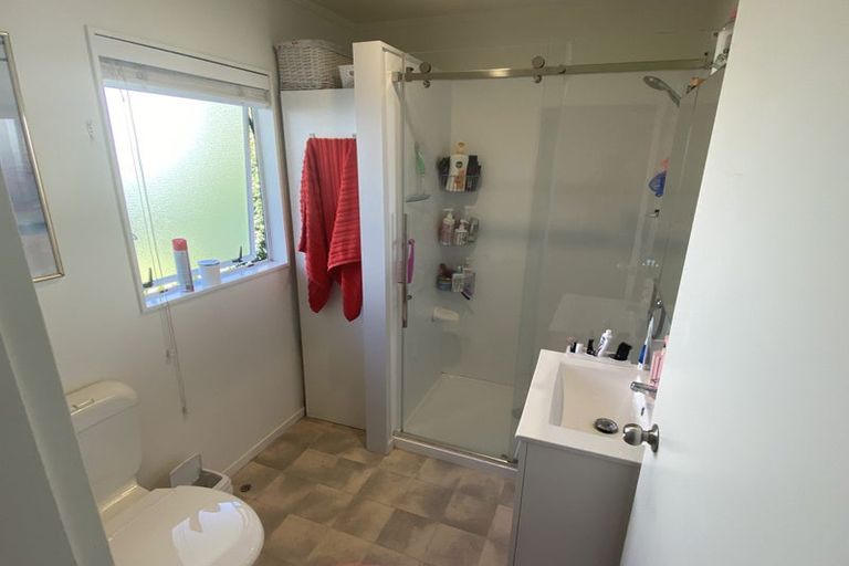 Photo of property in 4b Palm Grove, Berhampore, Wellington, 6023