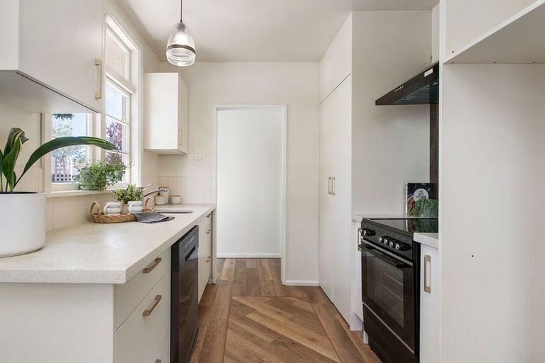 Photo of property in 14 Scotston Avenue, St Albans, Christchurch, 8052