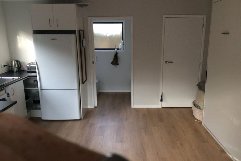 Photo of property in 23 Helleur Road, Massey, Auckland, 0614