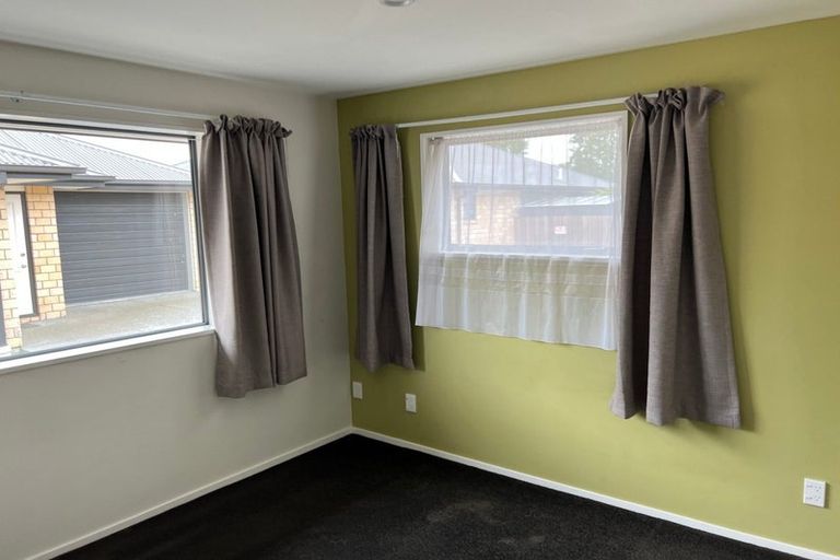 Photo of property in 40c Russley Road, Russley, Christchurch, 8042